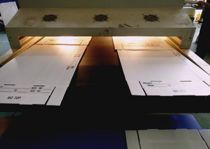напечатанный стержневой ящик Унфолдабле НК сверля сделанный из листов Картоньпласт (Коропласт)